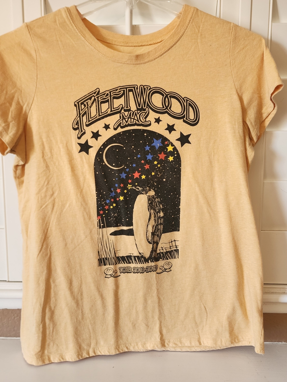 Torrid Fleetwood Mac Yellow Graphic T-shirt Size 1